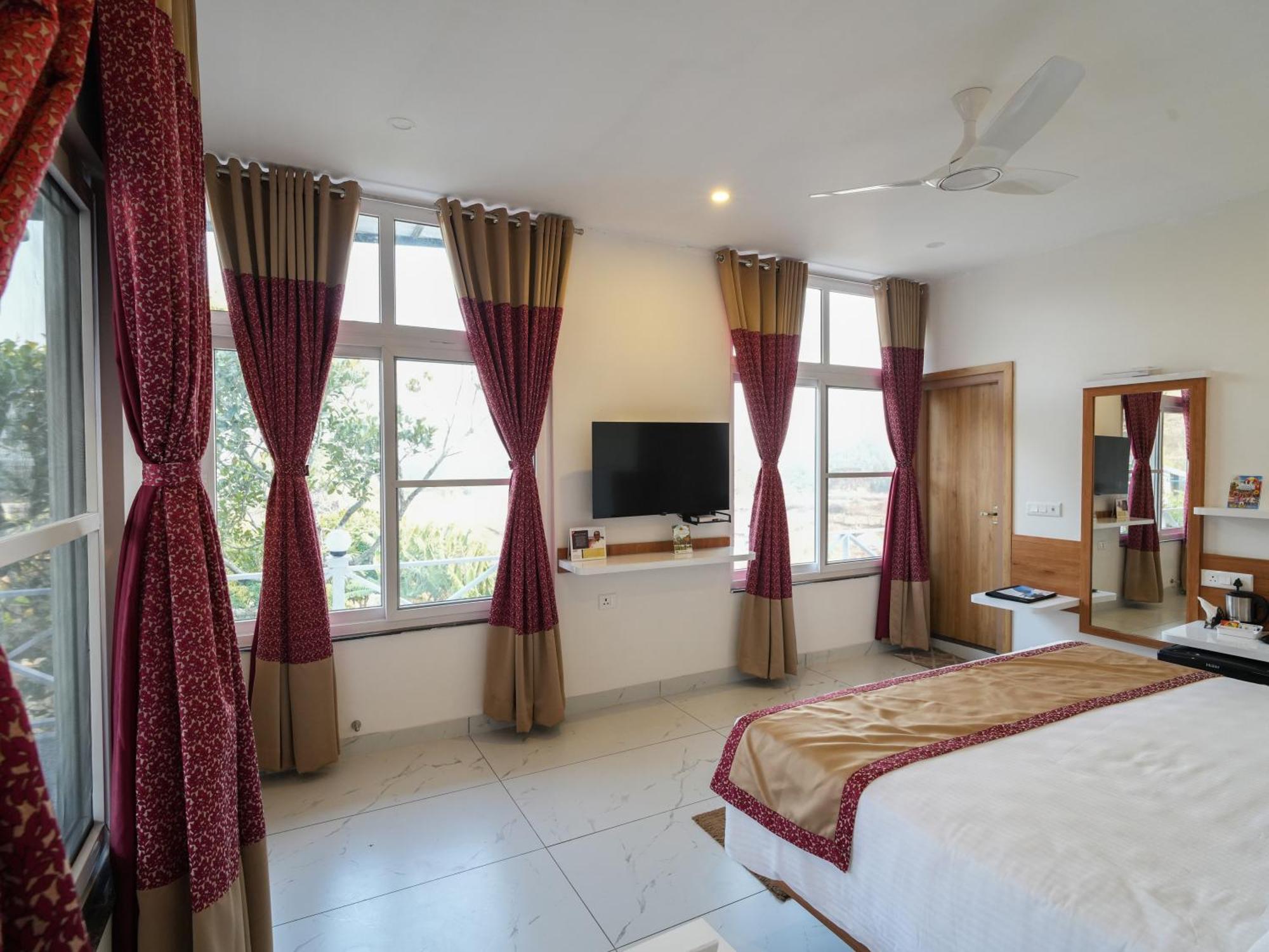 Mgm Whispering Wind'S Yelagiri Hotel Exterior photo
