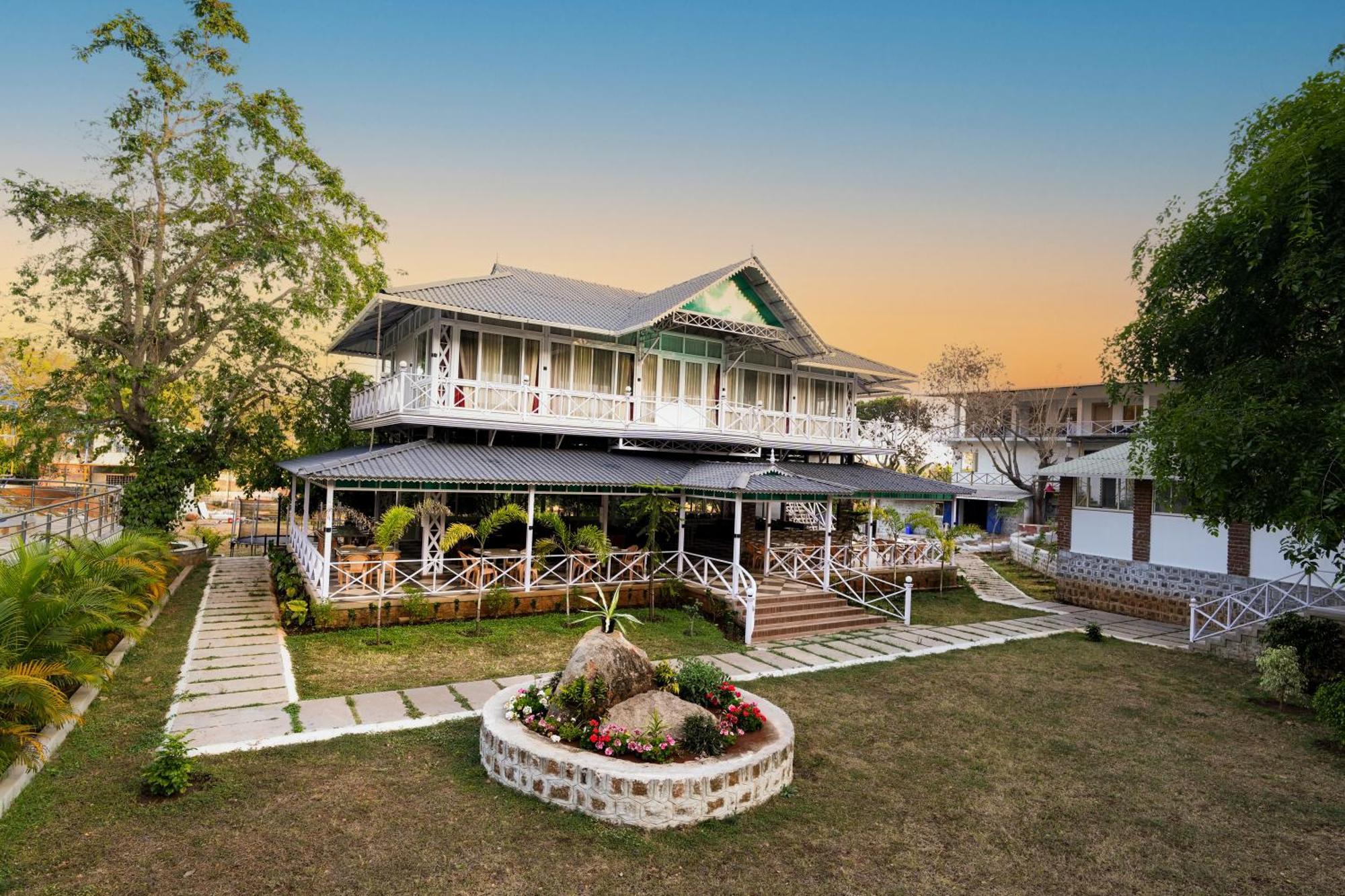 Mgm Whispering Wind'S Yelagiri Hotel Exterior photo