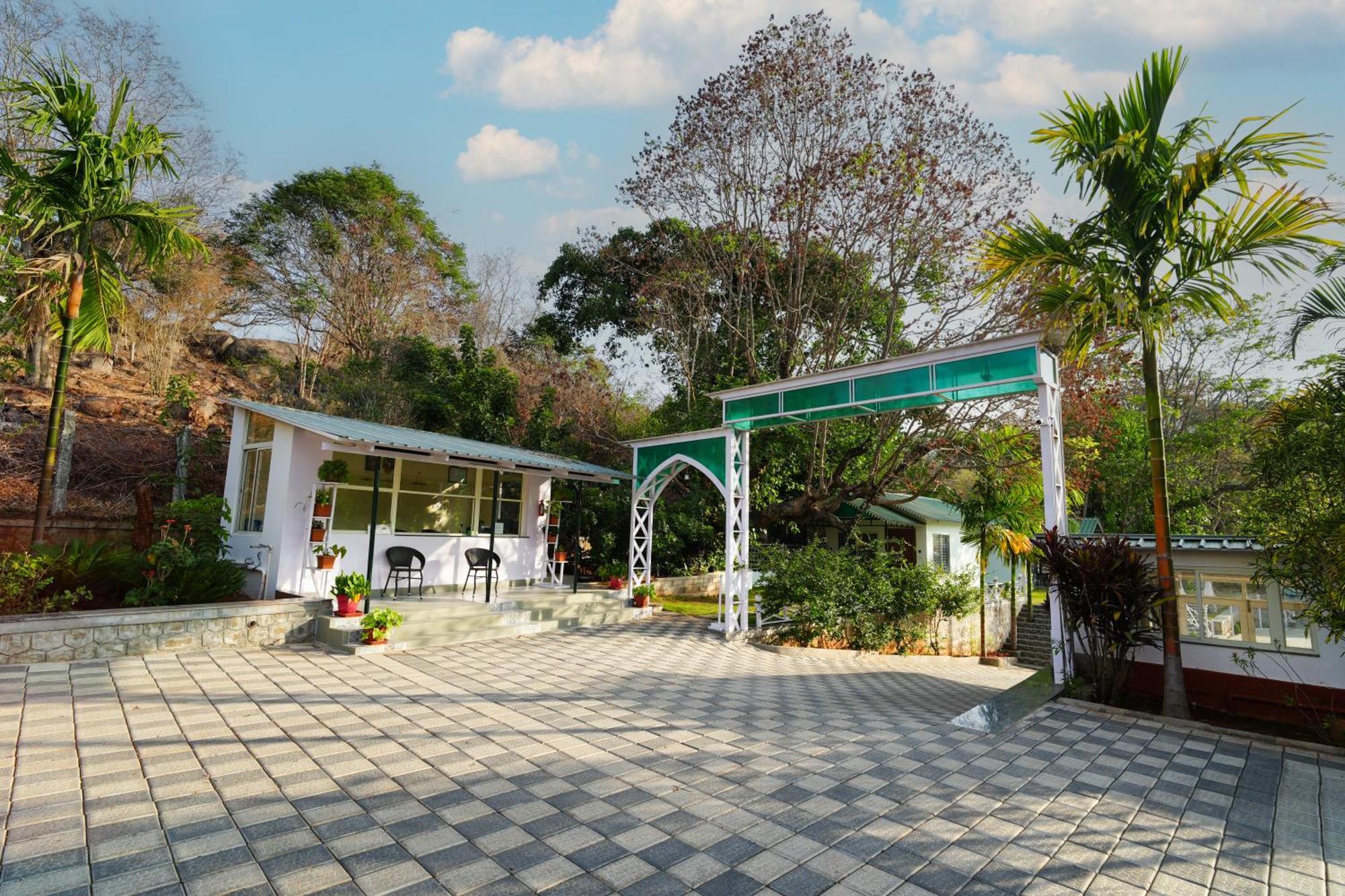 Mgm Whispering Wind'S Yelagiri Hotel Exterior photo