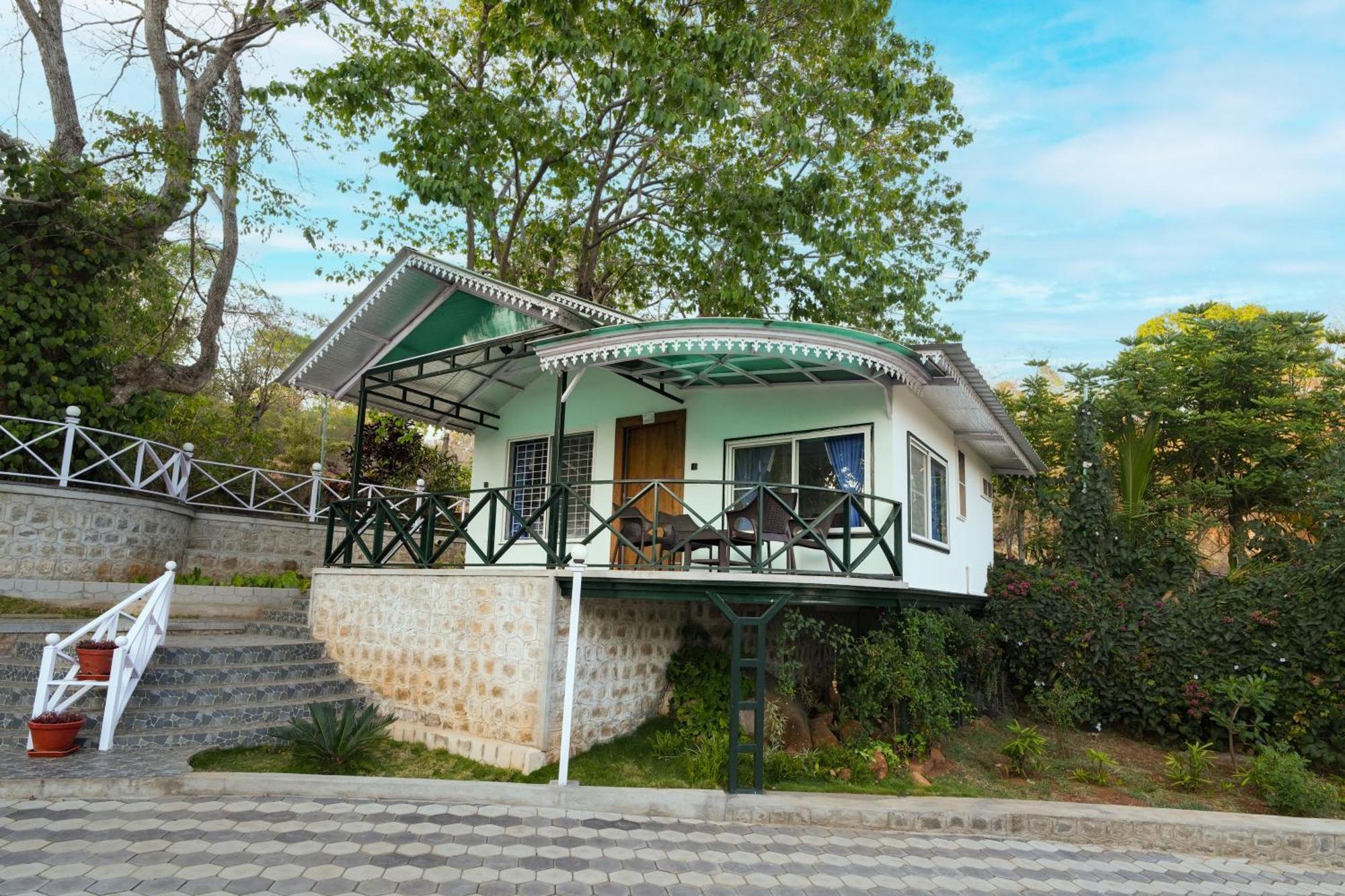 Mgm Whispering Wind'S Yelagiri Hotel Exterior photo